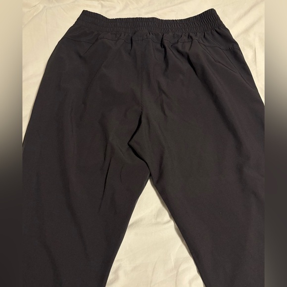 GAP Fit Runaround Pant - Picture 4 of 6